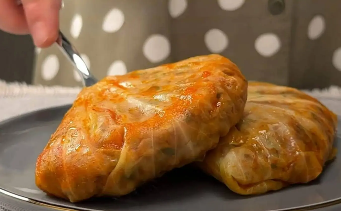 Perché non conoscevo questa ricetta a base di cavolo? Questa è una ricetta facile e ottima per preparare il cavolo con riso e funghi!