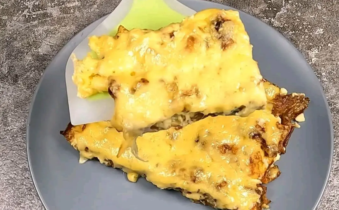 Crêpes salate ripiene con formaggio e uova