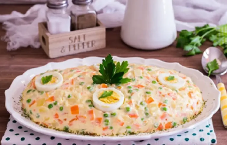 Insalata russa: una ricetta per un antipasto ricco e cremoso per le feste