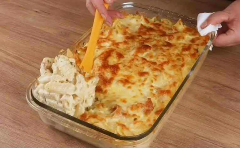 Creamy Chicken Alfredo Penne Bake