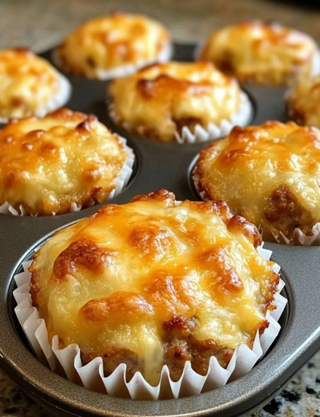 Receta de muffins de salchicha y queso