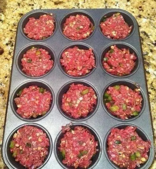 Mini muffins de pastel de carne