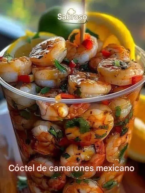 Título: Cóctel de Camarones Mexicano: Un Aperitivo Sabroso y Refrescante